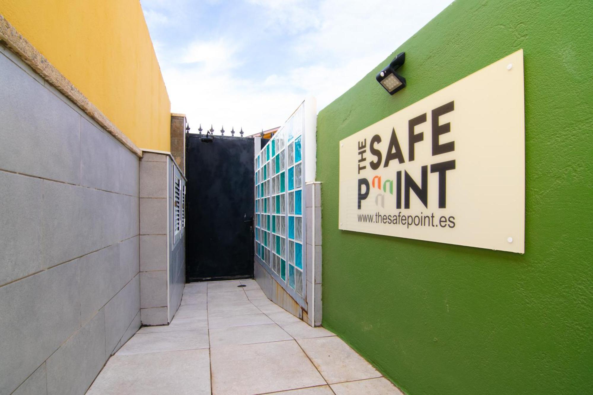 The Safe Point Suites Castillo Castillo del Romeral 外观 照片