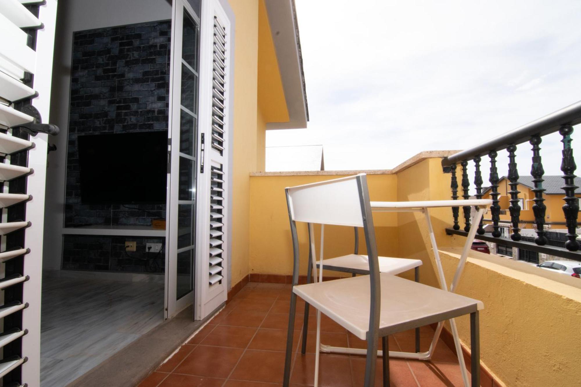 The Safe Point Suites Castillo Castillo del Romeral 外观 照片