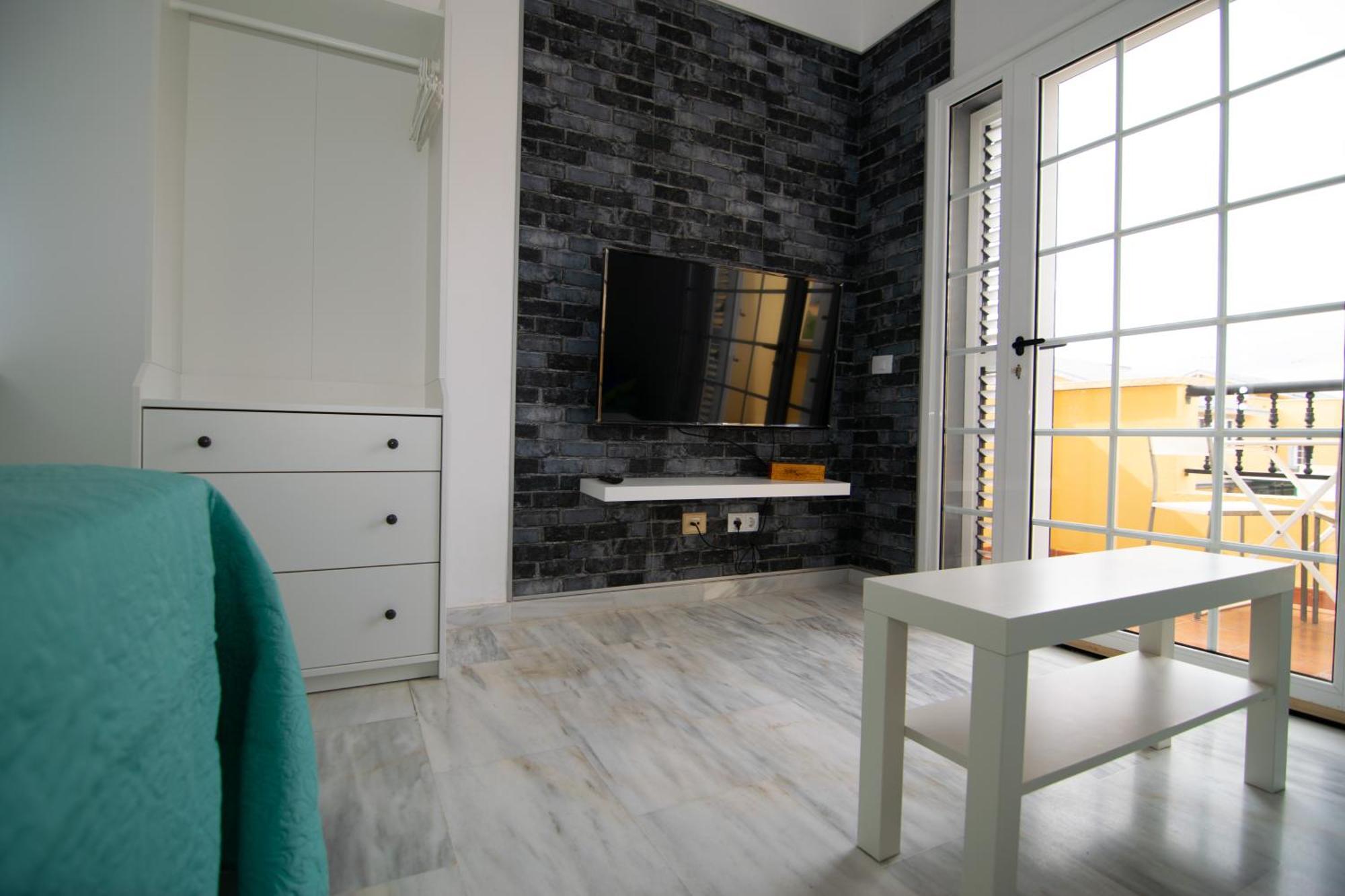 The Safe Point Suites Castillo Castillo del Romeral 外观 照片